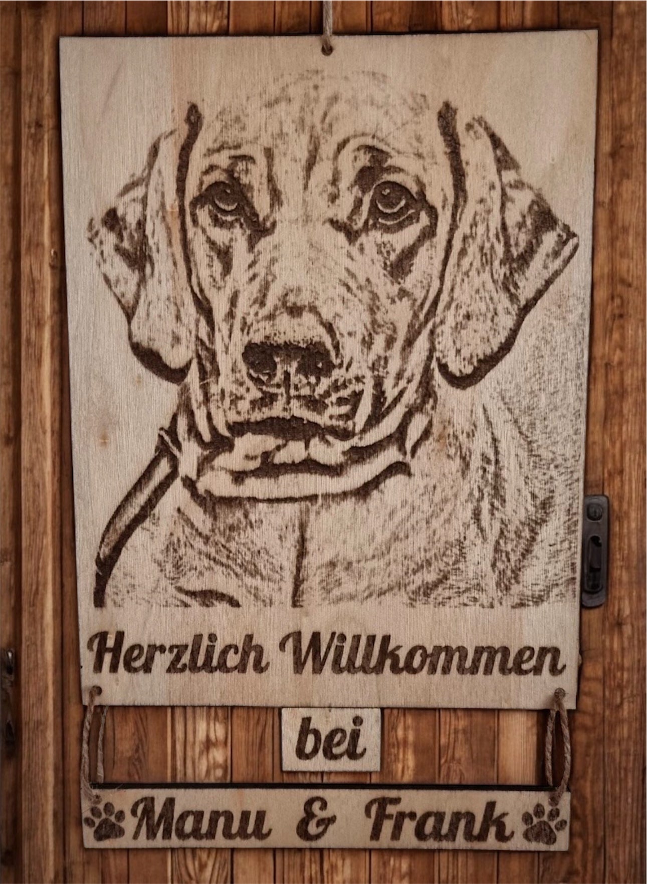 Türschild aus Holz - individuell gestaltbar