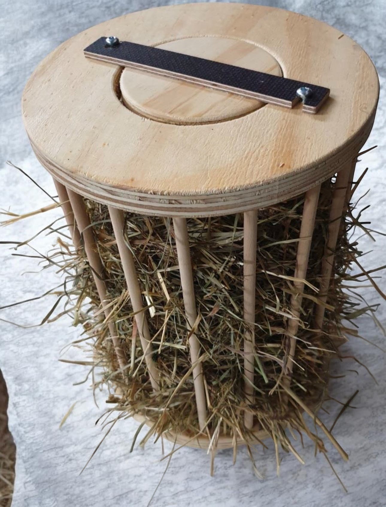 Heuraufe XXL für Nager 33 cm breit x 24 cm Durchmesser
